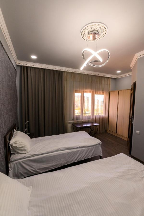 Karnel Hotel Szanain Kültér fotó
